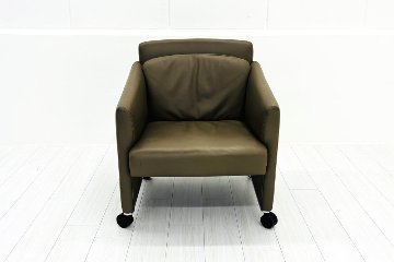 【4脚セット】 オカムラ 中古オフィス家具 NEWFORTY(ニューフォーティ)シリーズ 革張り 2019年製 中古 応接椅子 ミーティングチェア 多目的チェア ライトブラウンの画像