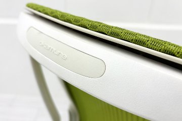 オカムラ シルフィーチェア 中古 ハイバック 固定肘 OKAMURA Sylphy 中古オフィス家具 ライムグリーンの画像