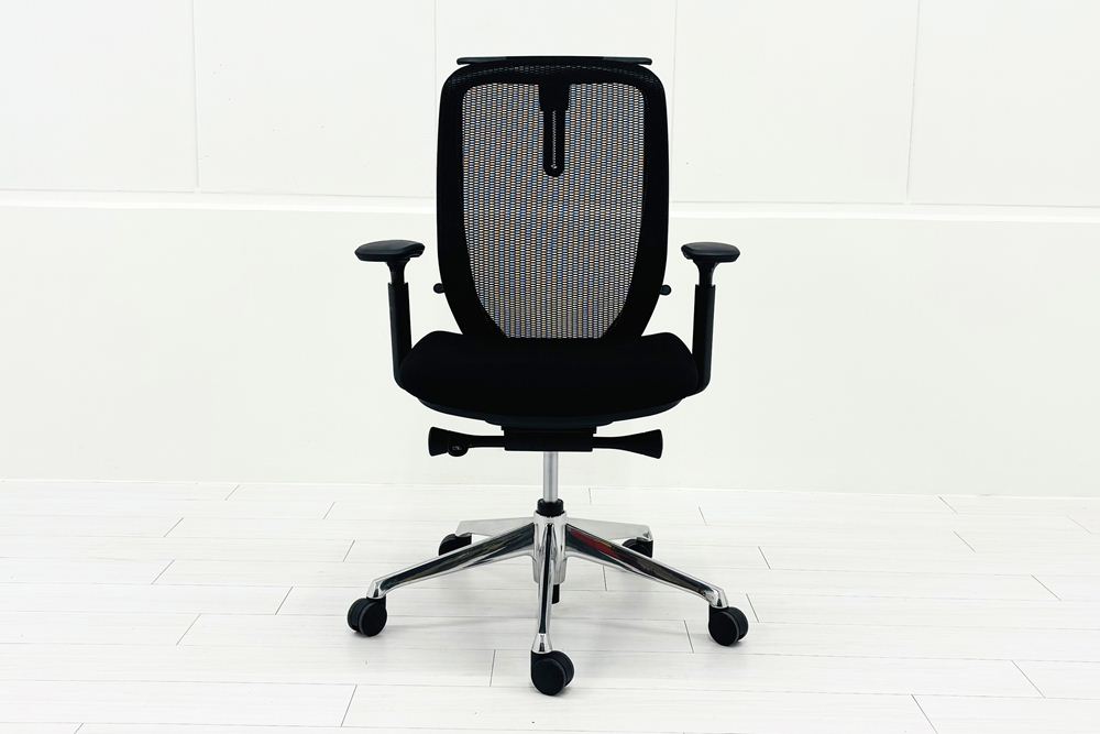 2024年製 オカムラ 中古チェア 【ポリッシュ脚ピカピカ磨き有！】シルフィーチェア ハイバックメッシュ 可動肘  Sylphy 中古オフィス家具 ブラックの画像