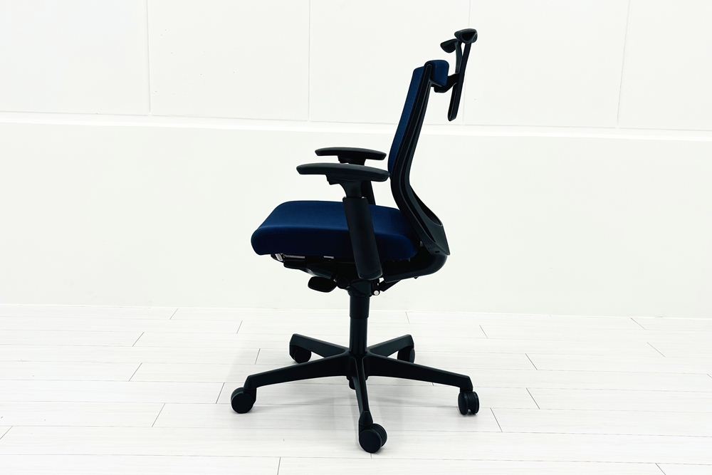 オカムラ 中古 チェア エスクード ESCUDO(エスクード)シリーズ 中古オフィス家具 可動肘 ローバック ブルーの画像