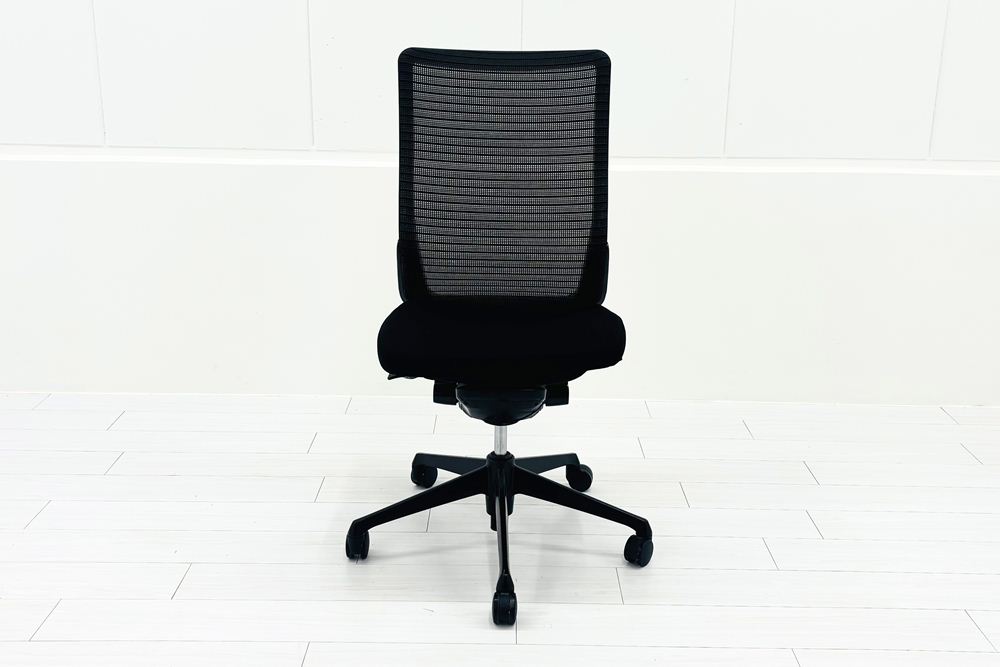 オカムラ 中古オフィス家具 コーラルチェア ハイバックメッシュ 中古 肘無 中古チェア Choral ブラックの画像