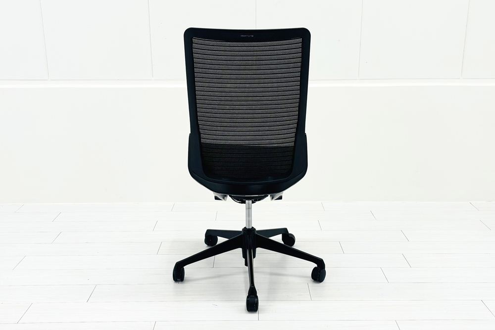 オカムラ 中古オフィス家具 コーラルチェア ハイバックメッシュ 中古 肘無 中古チェア Choral ブラックの画像