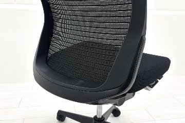 オカムラ 中古オフィス家具 コーラルチェア ハイバックメッシュ 中古 肘無 中古チェア Choral ブラックの画像