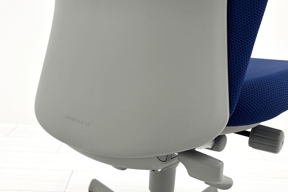 中古 オカムラ チェア sulato(スラート)シリーズ ハイバック 肘無 中古オフィス家具 ミディアムブルーの画像