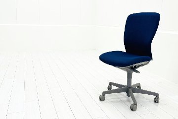 中古 オカムラ チェア sulato(スラート)シリーズ ハイバック 肘無 中古オフィス家具 ミディアムブルーの画像