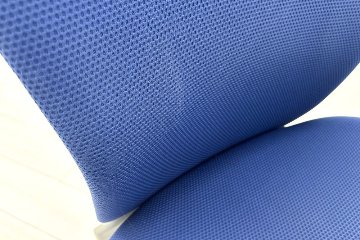 中古 オカムラ チェア sulato(スラート)シリーズ ハイバック 肘無 中古オフィス家具 ミディアムブルーの画像