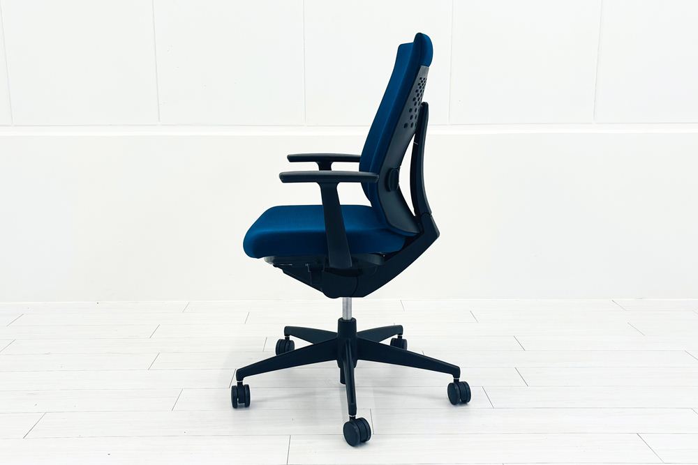 コクヨ Wizard(ウィザード)シリーズ 中古 2019年製 固定肘  中古オフィス家具 KOKUYO ターコイズブルーの画像