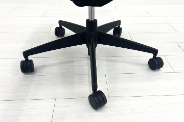 コクヨ Wizard(ウィザード)シリーズ 中古 2019年製 固定肘  中古オフィス家具 KOKUYO ターコイズブルーの画像