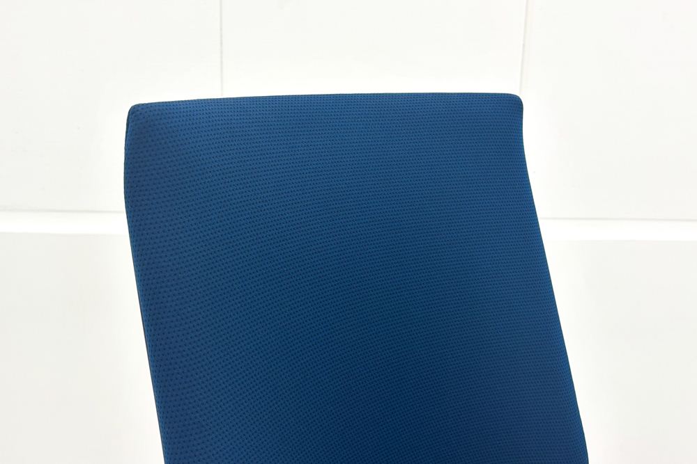 コクヨ Wizard(ウィザード)シリーズ 中古 2020年製 肘無  中古オフィス家具 KOKUYO ターコイズブルーの画像