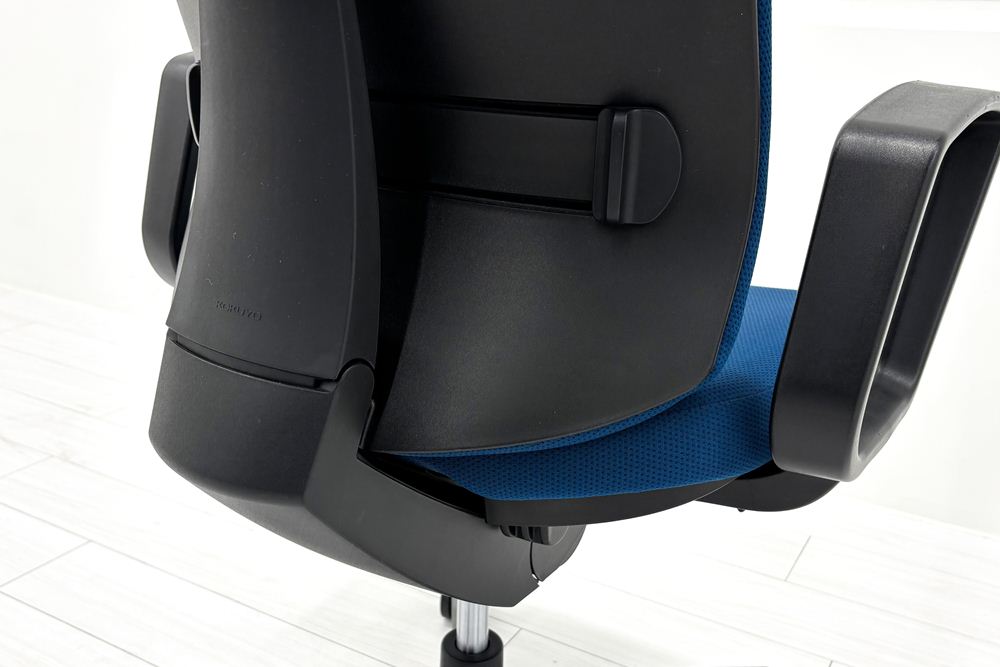 コクヨ ウィザードチェア 中古 2022年製 リング肘 ウィザード3 ローバック 中古オフィス家具 KOKUYO Wizard ブルーの画像