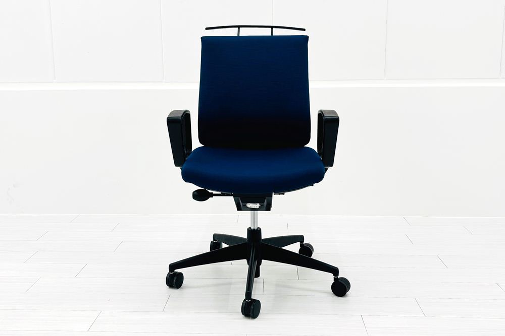 コクヨ ウィザードチェア 中古 2022年製 リング肘 ウィザード3 ローバック 中古オフィス家具 KOKUYO Wizard ブルーの画像