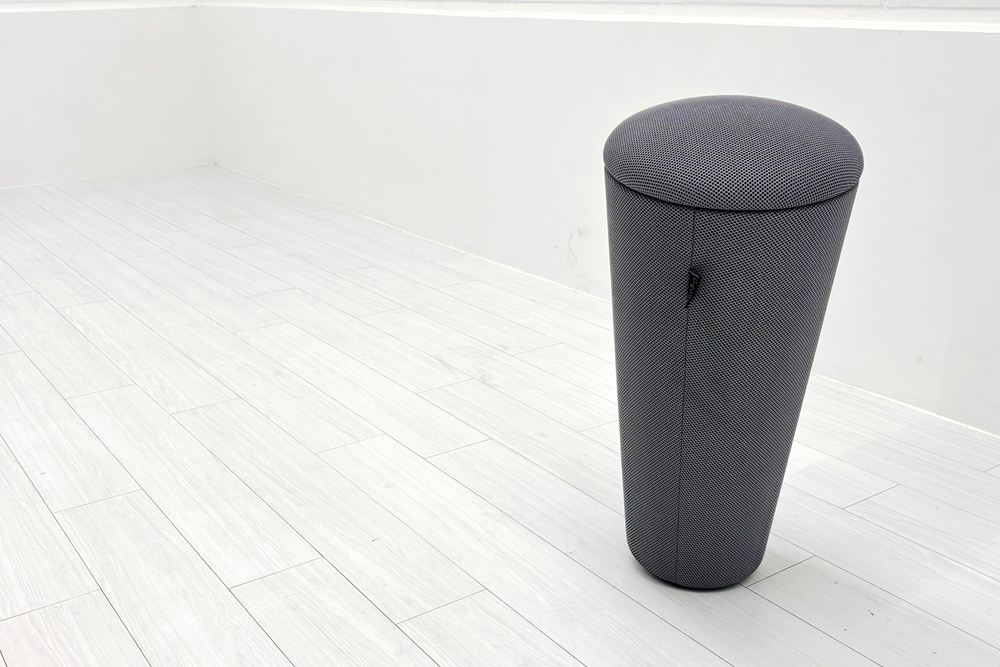 中古 ウィルクハーン スタンドアップ Wilkhahn Stand-up ミーティングチェア 多目的チェア スツール 中古オフィス家具 ライトグレーの画像