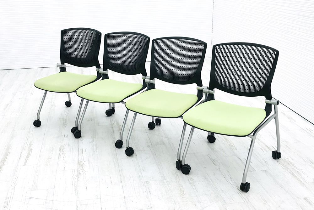 【4脚セット】グラータチェア 中古 オカムラ ミーティングチェア 中古チェア 会議椅子 ピスタチオグリーン 中古オフィス家具 の画像