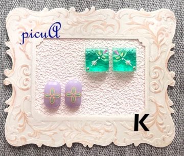 小さなきらめきのレジン製ピアス（イヤリング）＊15展開＊の画像