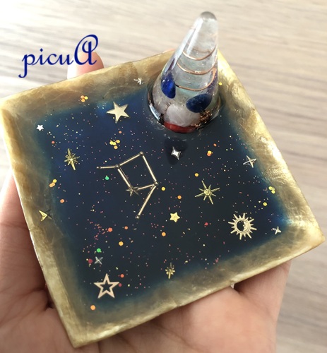 星の守り台・宙のオルゴナイト＊『受注製作』｜picuA