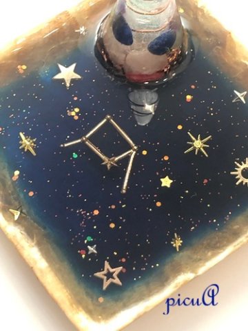 New☆台座付きオルゴナイト 楽天市場】オルゴナイト パワーストーン 天然石 ピラミッド LED回転台