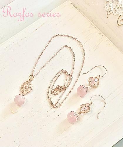 セット♢ピアス＆ネックレス♢アップグレードのためSALEの画像