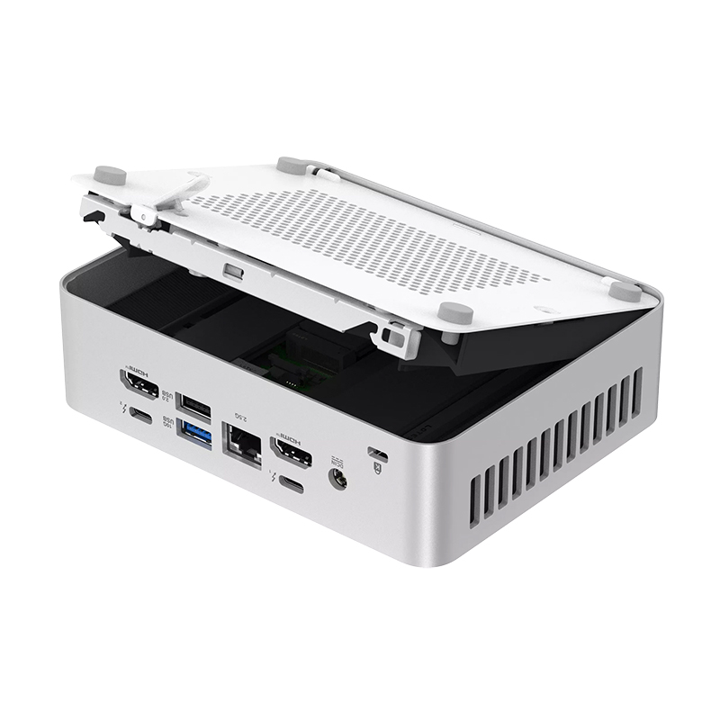 NUC 15 Pro+ Kit (RNUC15CRSU700000I)の画像
