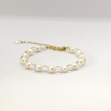 淡水パールと天然水晶のブレスレット｜上品な天然石ジュエリーの画像