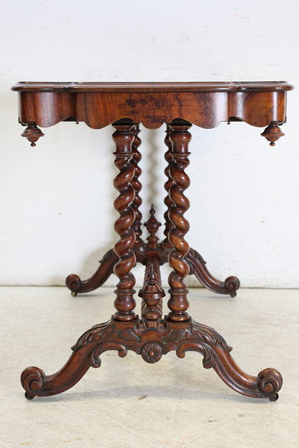 cd-3　1880年代イギリス製アンティーク　ビクトリアン　ウォルナット　サイドテーブル　センターテーブル画像