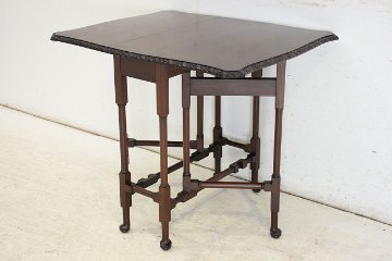 cd-2　1930年代イギリス製アンティーク　マホガニー　バタフライサイドテーブル　オケージョナルテーブル　ゲイトレッグテーブルの画像