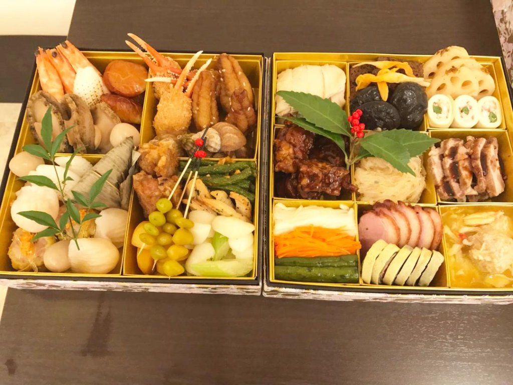 【2026年版】4～5名様用 小楠国特選おせち（二段重）　本格上海料理店の本気おせち【送料無料】の画像