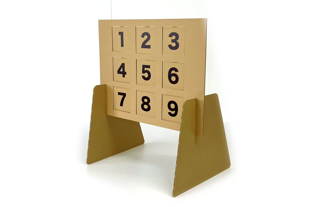 手作りストラックアウト 段ボールでストラックアウトを手作り！おうちで体を動かそう