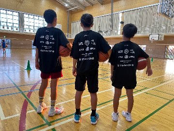 ZIKON CUP Tシャツの画像