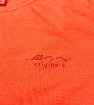 en Originals T-シャツの画像