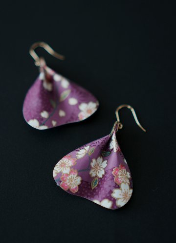和紙の花びらピアス＆イヤリング（両耳用）｜MICOHANA by SuperFlowerの画像
