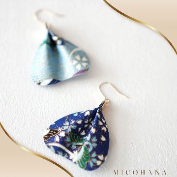 和紙の花びらピアス＆イヤリング（両耳用）｜MICOHANA by SuperFlowerの画像