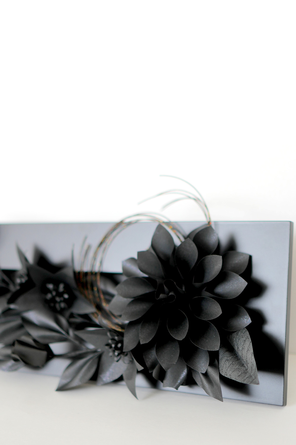 黒奏 -KUROKANA-｜美を奏でるブラックアレンジメントの画像