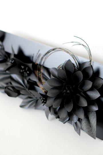 黒奏 -KUROKANA-｜美を奏でるブラックアレンジメントの画像