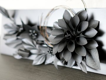 黒奏 -KUROKANA-｜美を奏でるブラックアレンジメントの画像