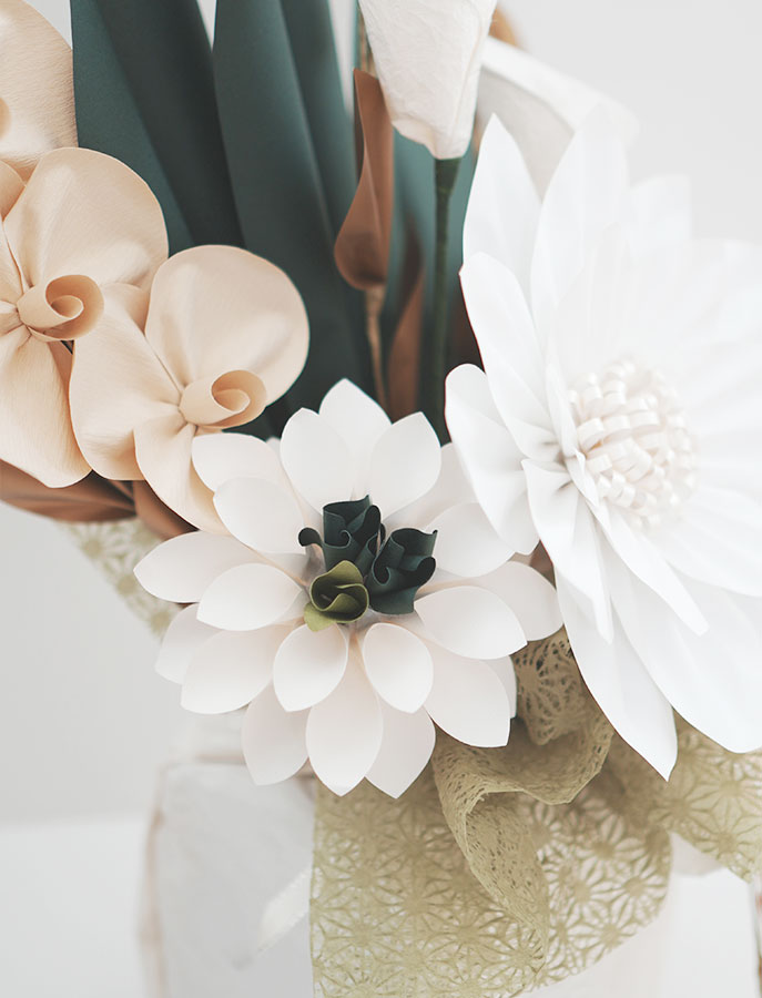 凛華 -RINKA-｜白の気品と調和のアレンジメントの画像