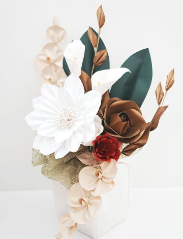 凛華 -RINKA-｜白の気品と調和のアレンジメントの画像