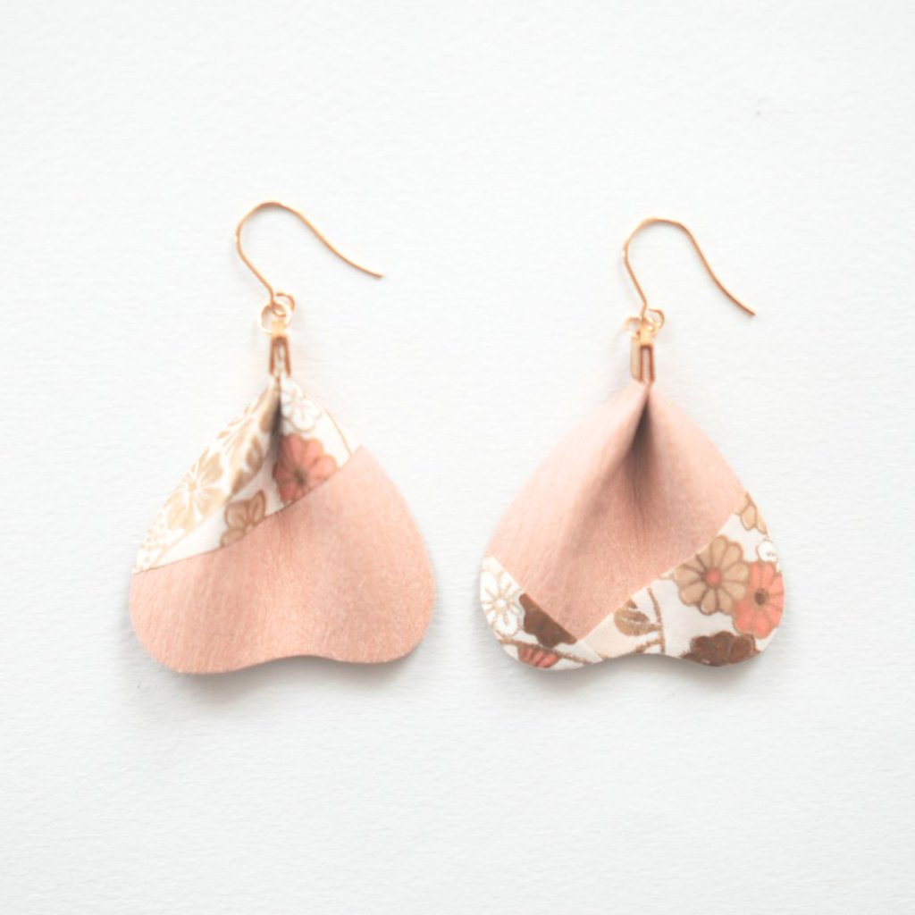 花守り｜木花咲耶姫 花びらピアス＆イヤリングの画像
