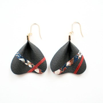 花守り｜素戔嗚尊 花びらピアス＆イヤリングの画像