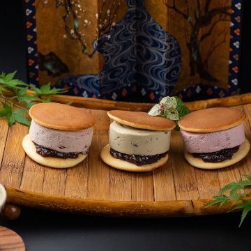 生どら3個セット（小豆・抹茶・イチゴ）【冷凍・送料別】の画像