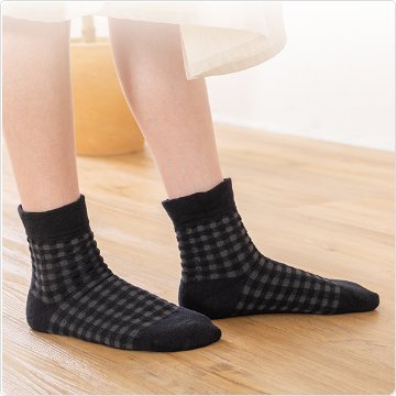 かかとツルツル靴下（チェック柄）の画像