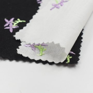 綿100％刺繍　花　A136019画像