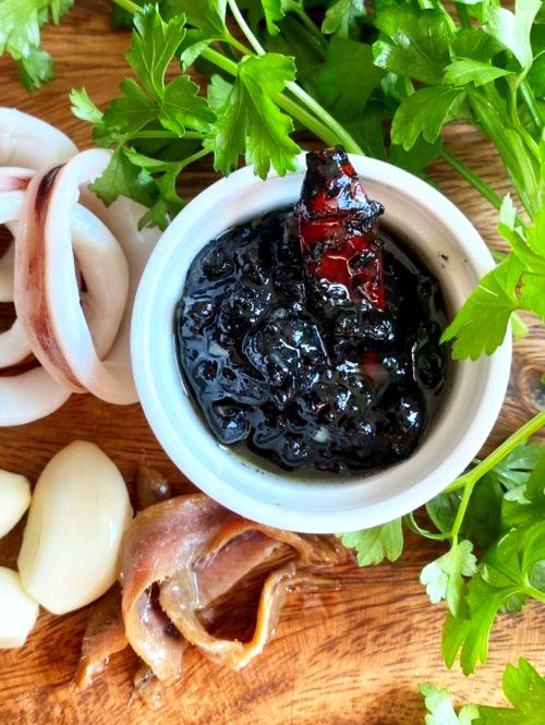 イカスミのソースの画像