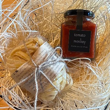 大和肉鶏とポルチーニのボロネーゼ＆タリアテッレセット（送料込み・プレゼント包装）の画像