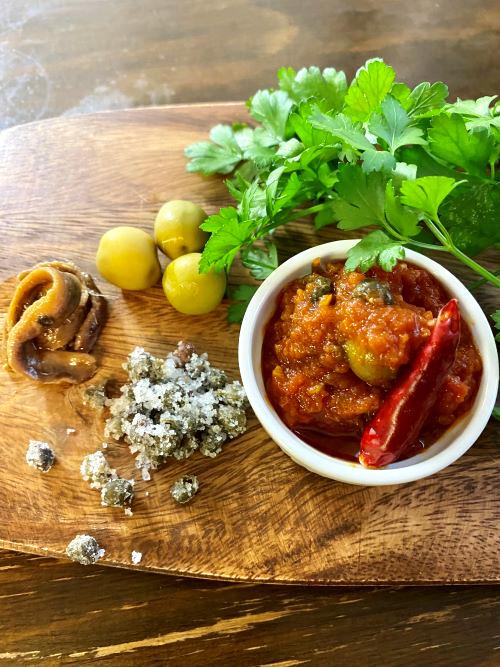 塩漬けケッパーのプッタネスカの画像