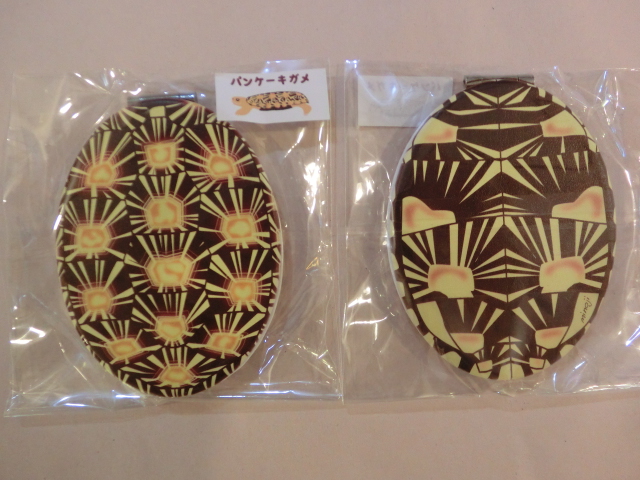 パンケーキリクガメ 甲羅ミラー（ネコポス便対応可）の画像