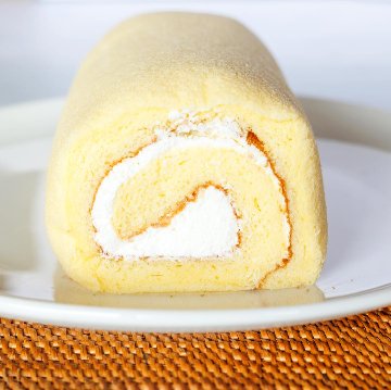 【送料無料】千鳥おばあちゃんのロールケーキ（生クリーム）　純生　スイーツ画像