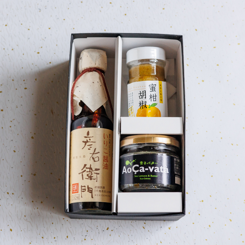 【送料無料】いりこ醤油・あおさバター・蜜柑胡椒 ギフト3点セットの画像
