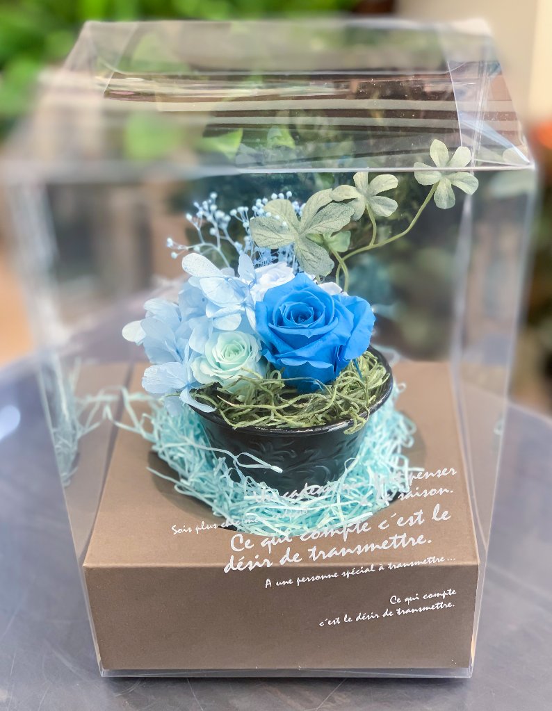 「プリザーブドフラワー」クリアケース付き［ブルー系］の画像