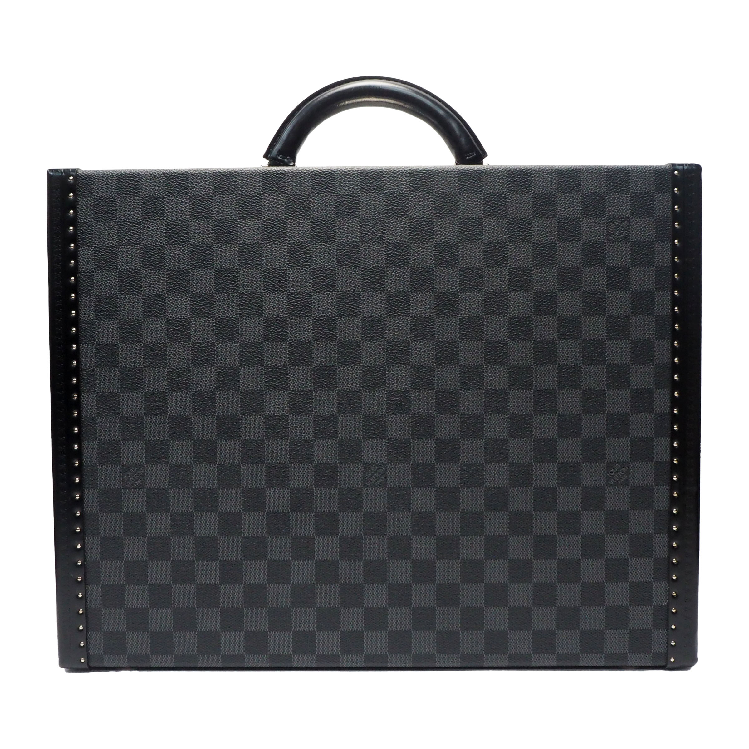 【中古】【非常に良い】 LOUIS VUITTON ルイヴィトン ダミエグラフィット プレジデント45 トランクケース N48190 の画像